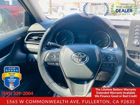 Used 2018 Toyota Camry SE FWD image 28
