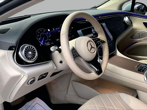 Used 2024 Mercedes-Benz EQS 450+ 4MATIC Sedan image 17