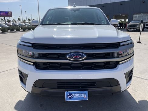 Used 2024 Ford Expedition XLT image 5