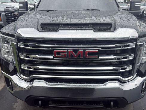 Used 2022 GMC Sierra 3500 SLE w/ SLE Value Package AWD/4WD image 13