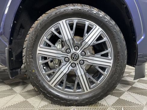 Used 2024 Toyota Sequoia Capstone image 9