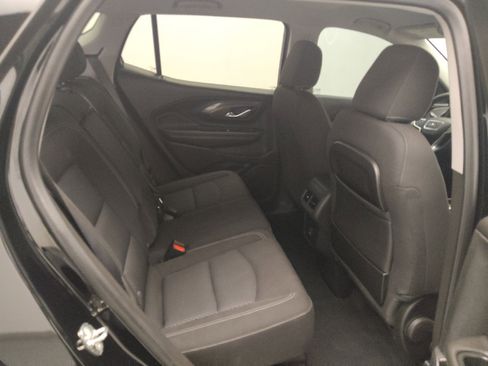 Used 2022 GMC Terrain SLE w/ Driver Convenience Package image 19