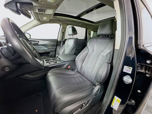 Used 2025 Acura MDX w/ Technology Package image 18