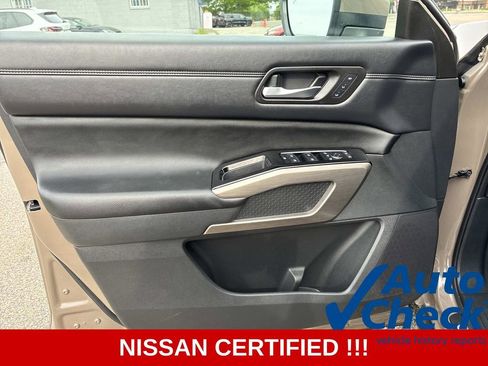 Certified 2023 Nissan Pathfinder Platinum AWD/4WD image 21