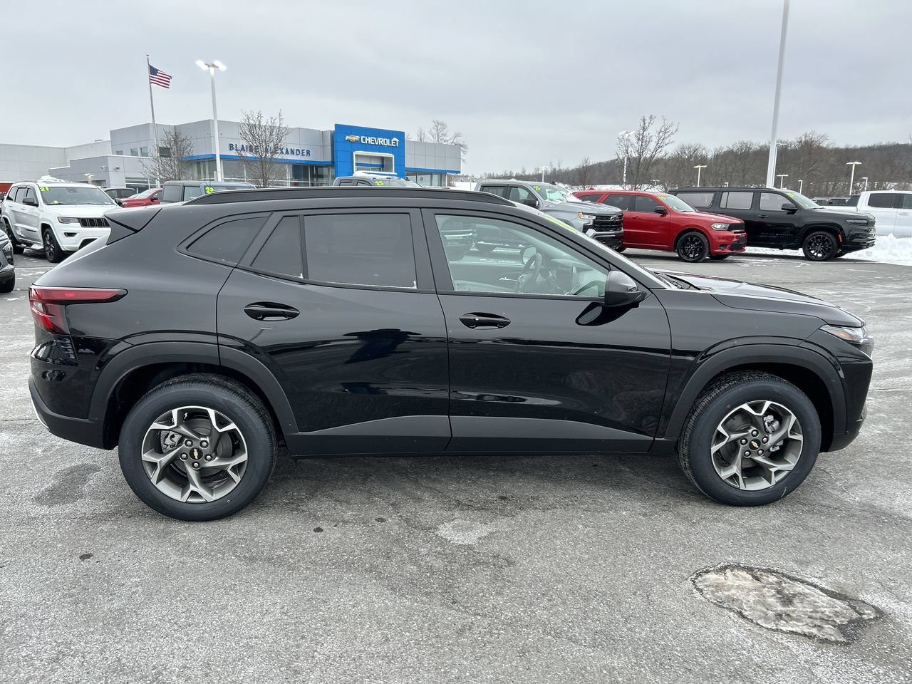 New 2026 Chevrolet Trax LT w/ Driver Confidence Package FWD image 8