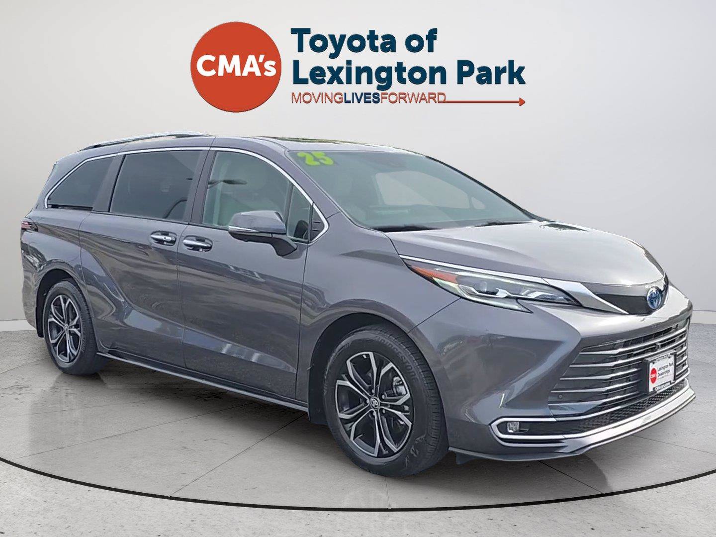 Used 2025 Toyota Sienna Platinum AWD/4WD image 7