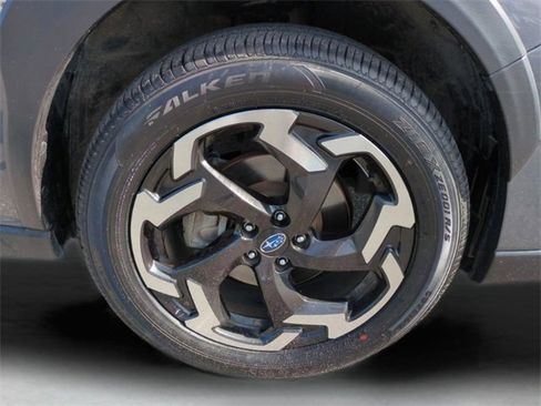 Used 2023 Subaru Crosstrek 2.5i Limited w/ Moonroof Package image 11