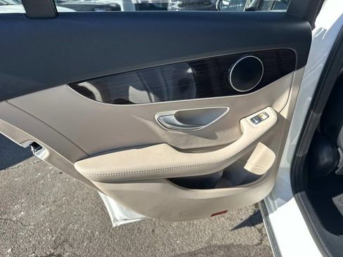 Used 2018 Mercedes-Benz C 300 4MATIC Sedan image 15