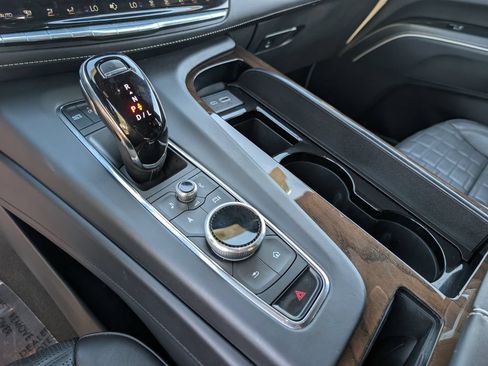 Used 2024 Cadillac Escalade ESV Sport Platinum AWD/4WD image 29