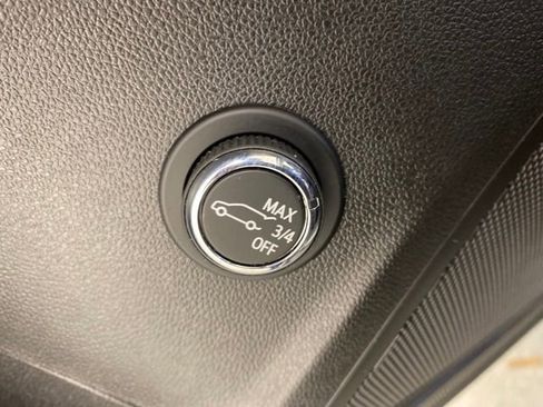 Used 2023 Buick Envision Preferred image 24