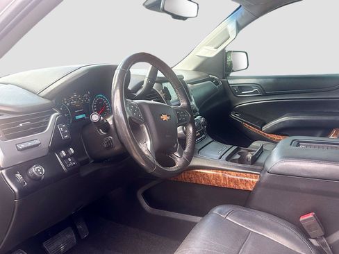Used 2018 Chevrolet Suburban Premier RWD image 20