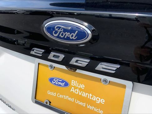 Used 2021 Ford Edge Titanium FWD image 31