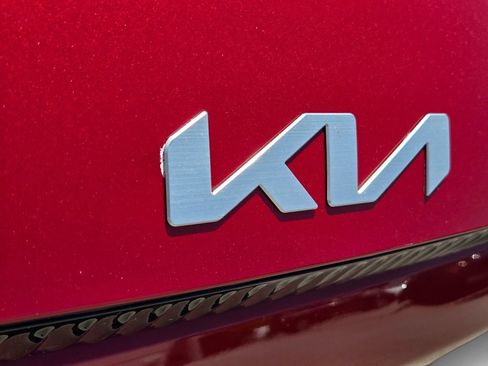 Certified 2022 Kia EV6 Wind RWD image 5