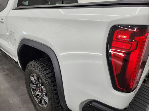 Used 2024 GMC Sierra 1500 AT4X image 38