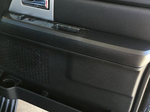 Used 2017 Ford Expedition Limited RWD image 14