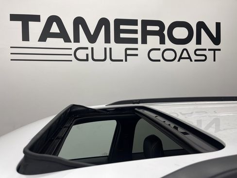 New 2025 Jeep Grand Cherokee Altitude image 10