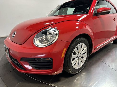Used 2019 Volkswagen Beetle 2.0T S image 7