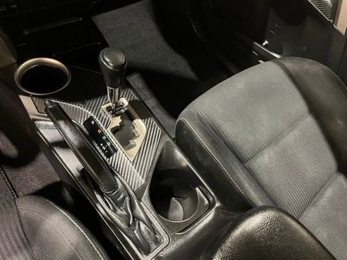 Used 2014 Toyota RAV4 XLE image 19