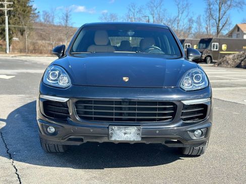 Used 2015 Porsche Cayenne Diesel image 4