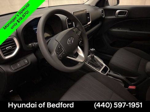 Certified 2026 Hyundai Venue SE FWD image 12