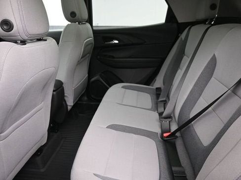 New 2026 Chevrolet TrailBlazer LT w/ Midnight Edition FWD image 18
