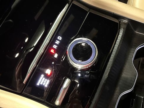 Used 2024 Jeep Grand Cherokee Limited w/ Trailer Tow Package image 20