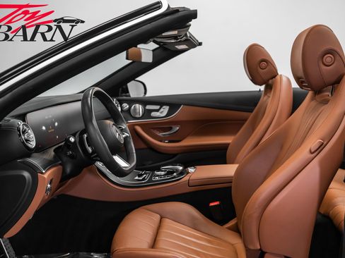 Used 2023 Mercedes-Benz E 450 4MATIC Cabriolet image 33