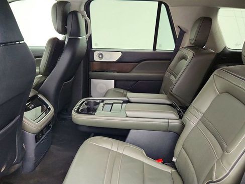 Used 2022 Lincoln Navigator Black Label image 21