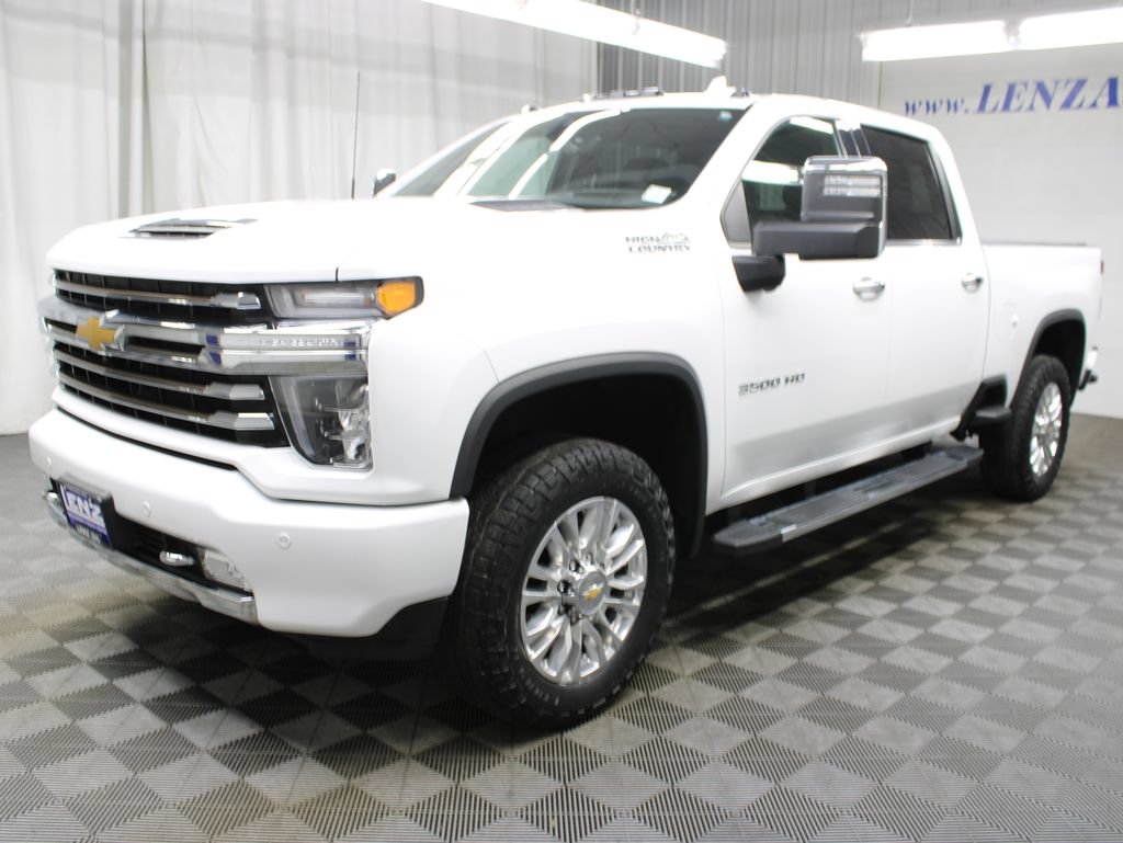Used 2023 Chevrolet Silverado 3500 High Country w/ Technology Package AWD/4WD image 9