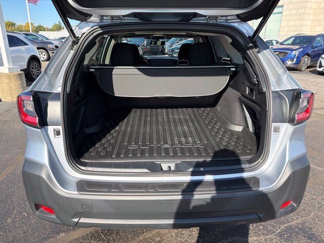 Used 2024 Subaru Outback Premium AWD/4WD image 22