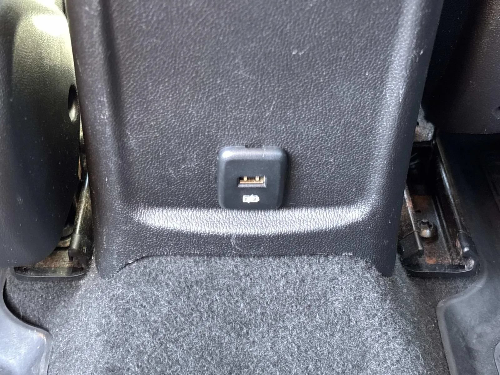 Used 2017 Chevrolet Cruze LT w/ Sun And Sound Package FWD image 12