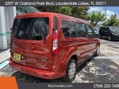 Used 2021 Ford Transit Connect XLT FWD image 11
