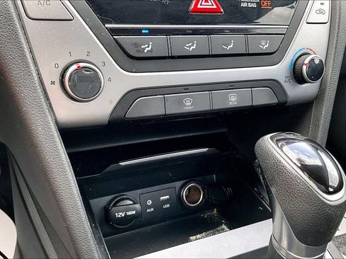 Used 2018 Hyundai Elantra SEL w/ Cargo Package FWD image 30