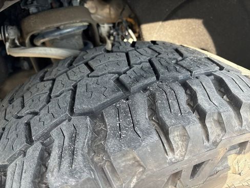 Used 2021 GMC Sierra 1500 AT4 image 32