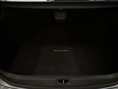 Used 2006 Toyota Avalon XLS image 17