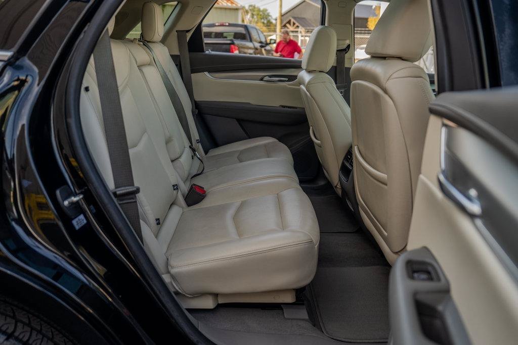 Used 2018 Cadillac XT5 Luxury w/ Driver Awareness Package FWD image 25
