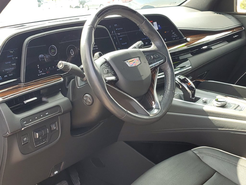 Used 2023 Cadillac Escalade Premium Luxury w/ Performance Package AWD/4WD image 9