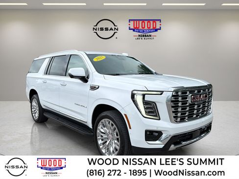 Used 2025 GMC Yukon XL Denali AWD/4WD image 1