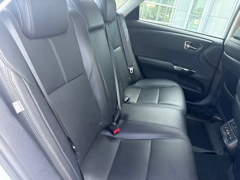 Used 2017 Toyota Avalon Limited w/ All Weather Liner Package FWD image 27