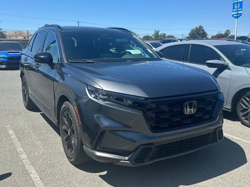 Used 2023 Honda CR-V Sport image 2