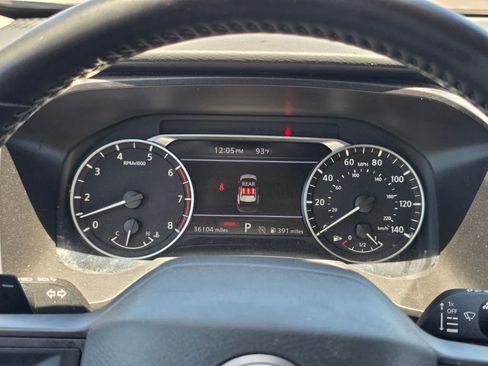 Used 2025 Nissan Rogue SV FWD image 17