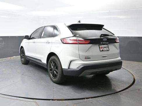 Used 2023 Ford Edge SEL AWD/4WD image 11