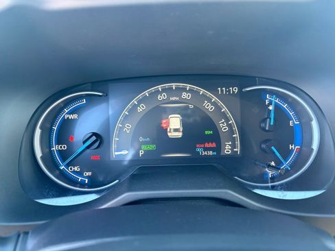 Used 2025 Toyota RAV4 XLE image 14