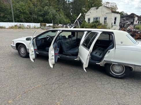 Used 1995 Cadillac Fleetwood Brougham image 10