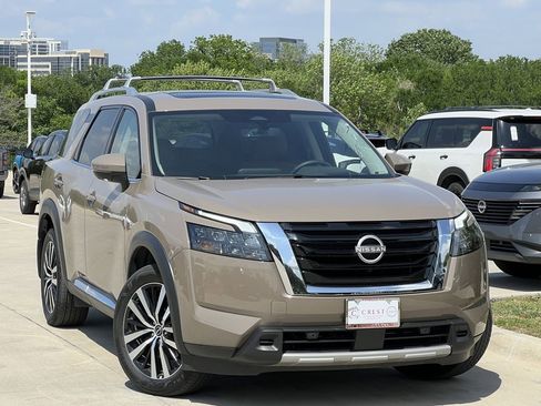 Certified 2025 Nissan Pathfinder Platinum w/ Cargo Package image 2