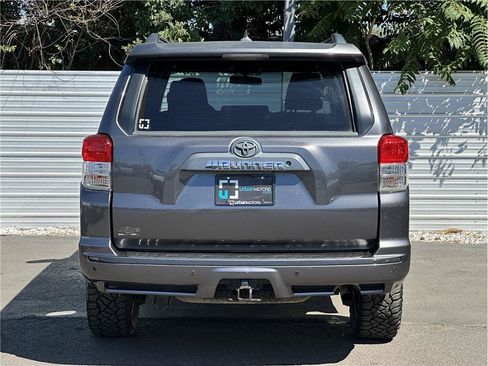 Used 2012 Toyota 4Runner SR5 AWD/4WD image 11