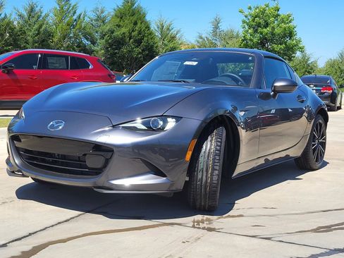 New 2026 MAZDA MX-5 Miata RF Grand Touring RWD image 2