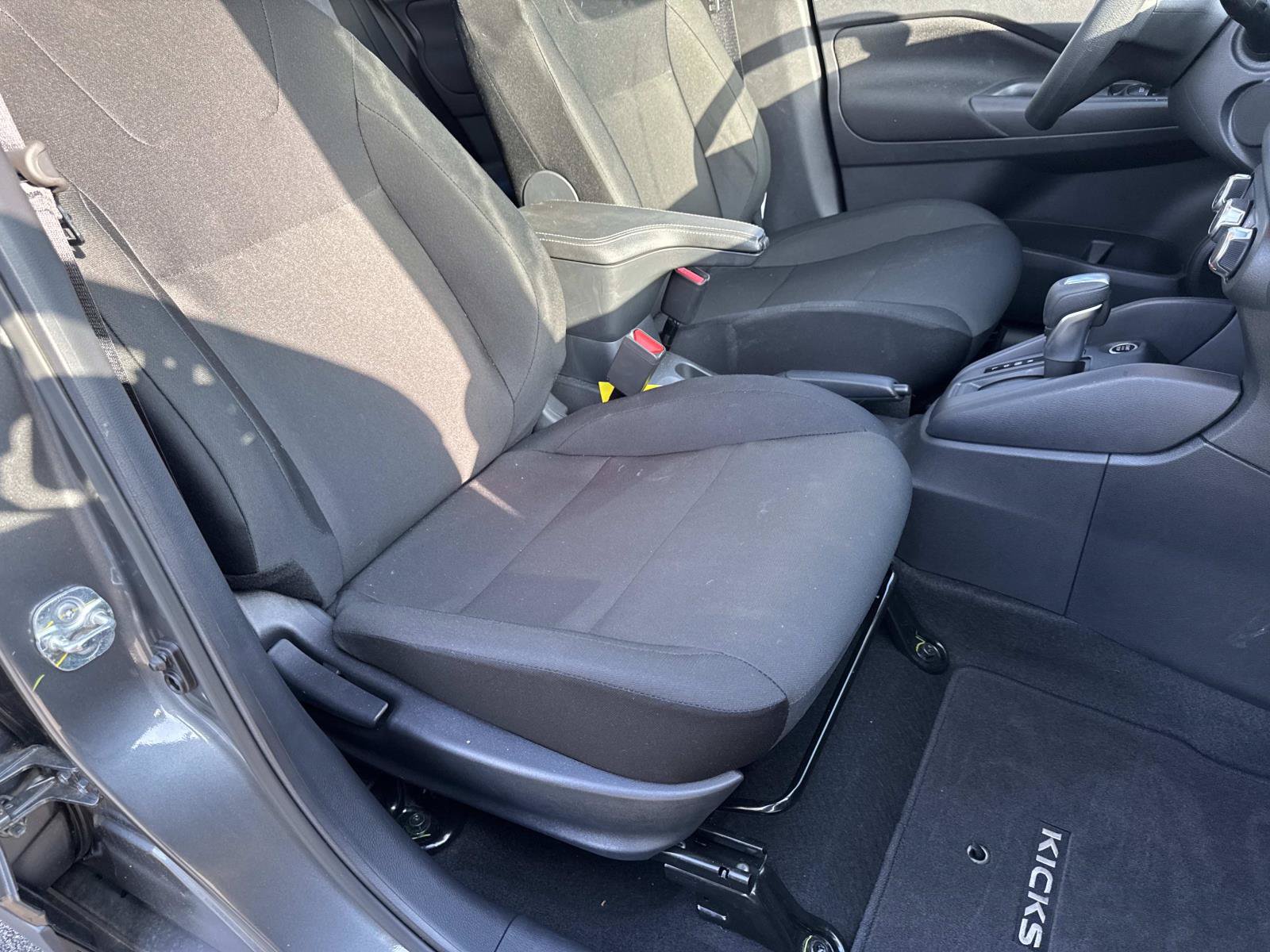 Used 2025 Nissan Kicks Play S FWD image 25