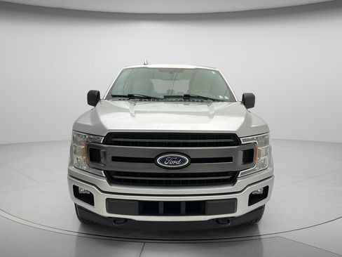Used 2018 Ford F150 XLT w/ Equipment Group 302A Luxury AWD/4WD image 2