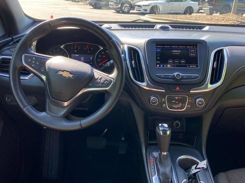 Used 2019 Chevrolet Equinox LT w/ LPO, Cargo Package FWD image 8